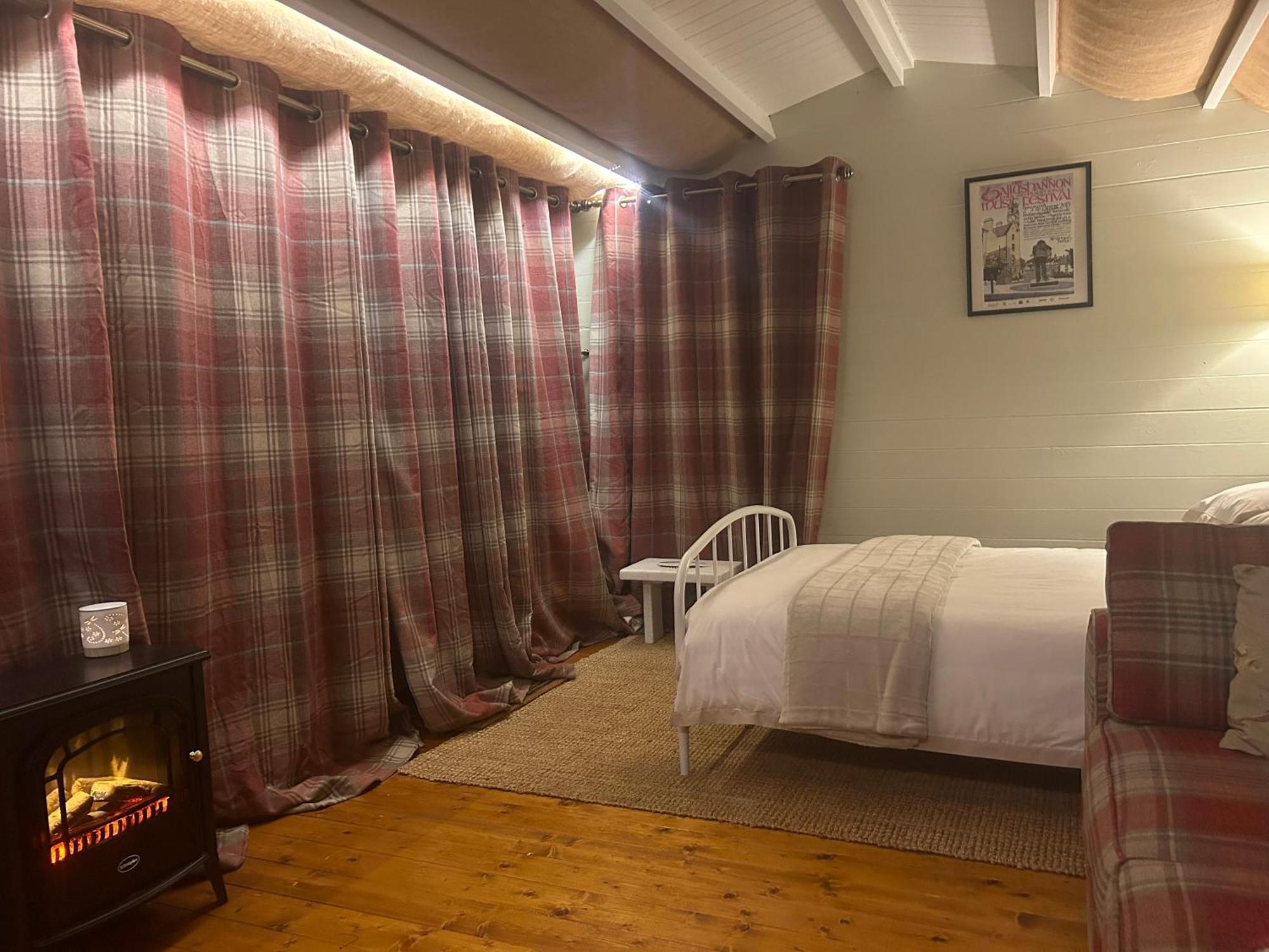 The Creevy Cabin Ballure Eksteriør billede